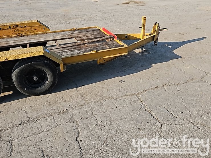 2002-tandem-axle-tagalong-equipment-trailer-w/-level-deck-between-wheels-(no-title)-image-5