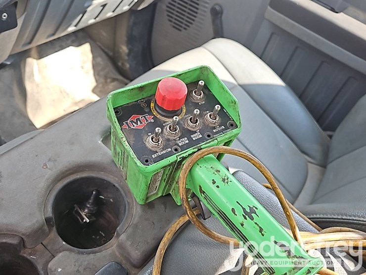 2015-ford-f550-image-34