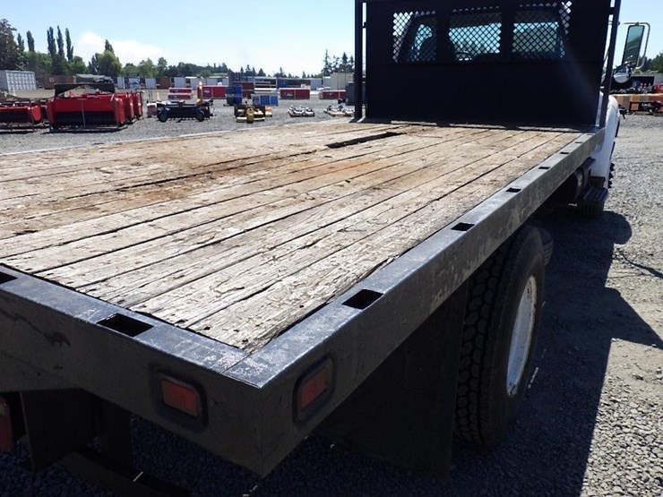 2005-ford-f750-image-9