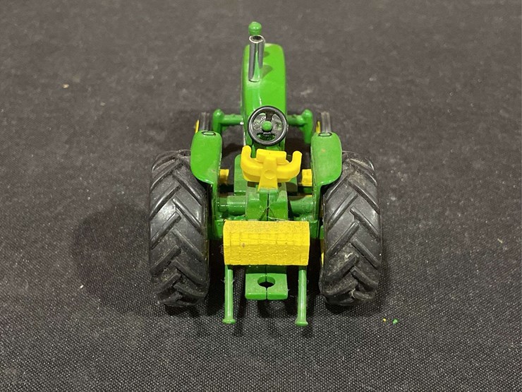 john-deere-4010-image-5