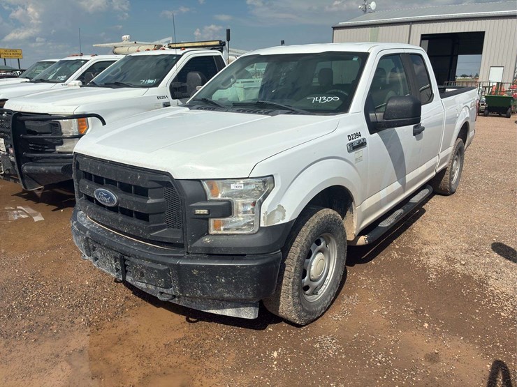 2017-ford-f150-image-1