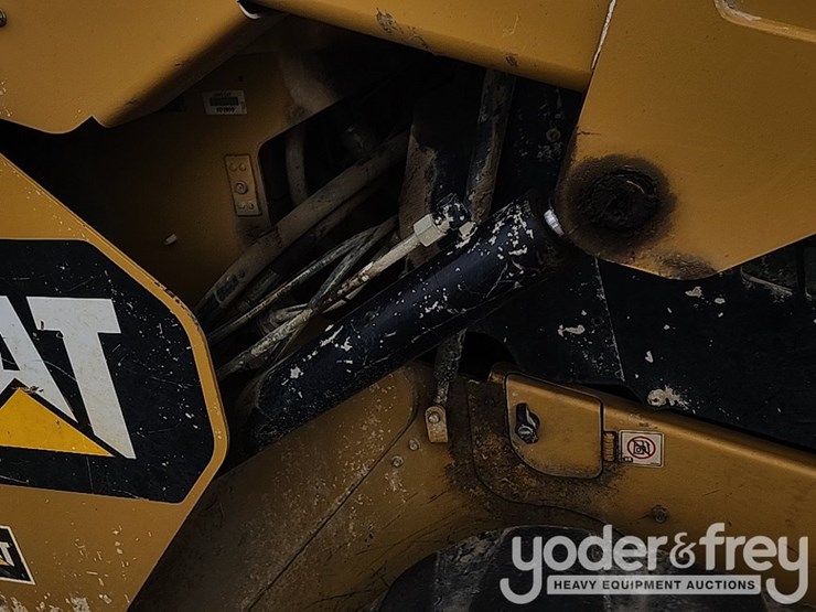 2019-caterpillar-289d-image-11