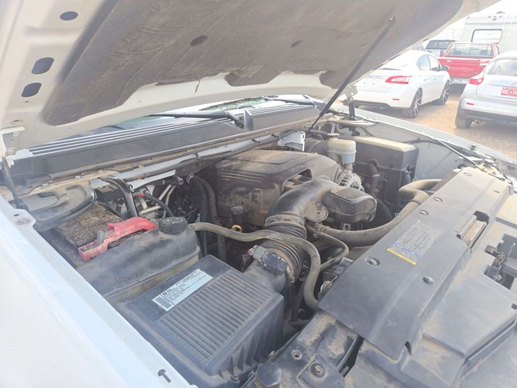 2009-chevrolet-suburban-1500-image-20