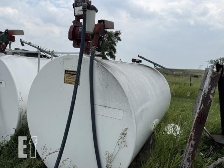 550-gallon-fuel-tank-(1)-image-4