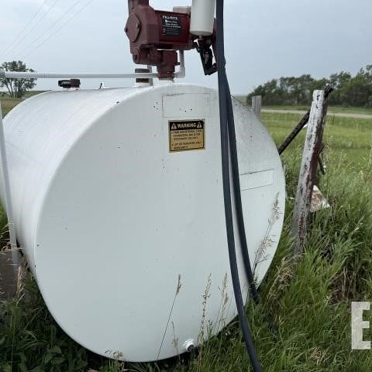 550 GALLON FUEL TANK (1)