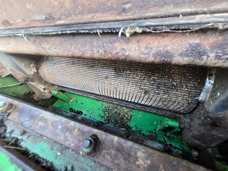 2002-john-deere-6850-image-13