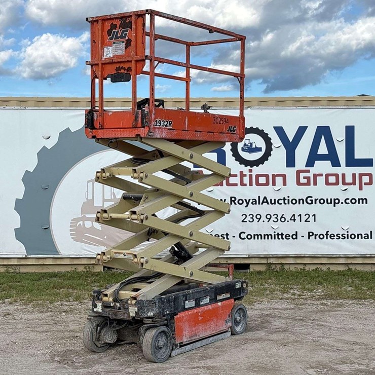 2018 JLG 1932R