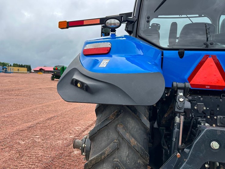 2020-new-holland-t8.320-image-24