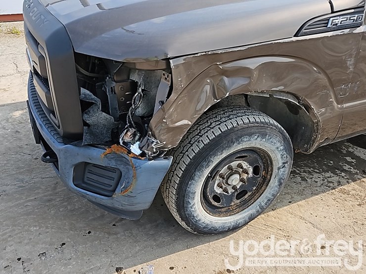 2016-ford-f250-xl-image-8