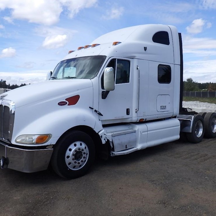 2005 PETERBILT 387