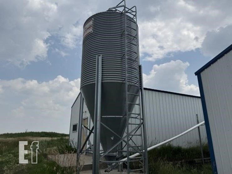 farmer-boy-ag-system-hopper-bin-(1)-31-image-1