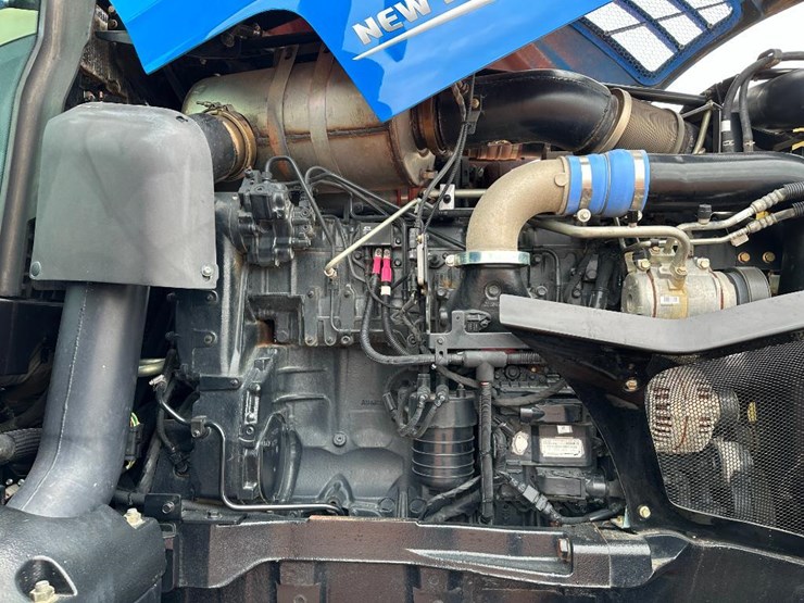 2020-new-holland-t8.320-image-42