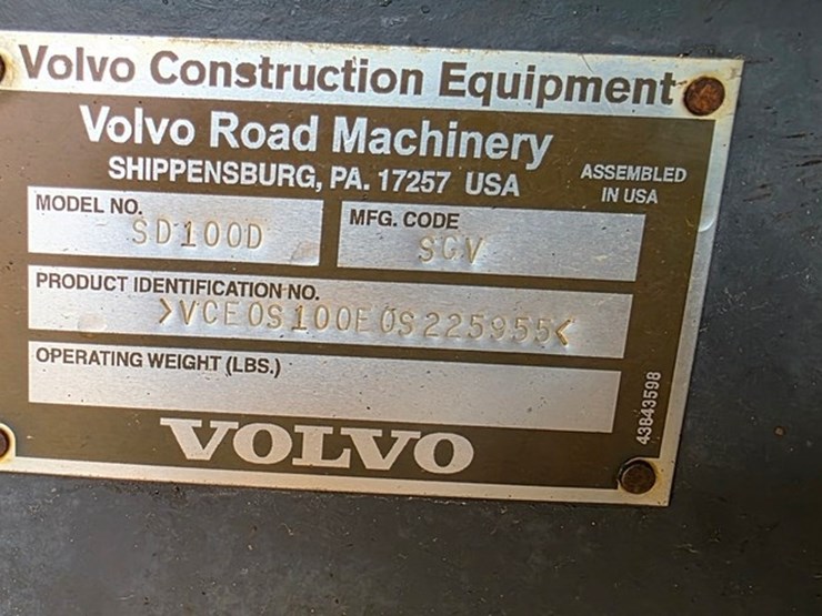 2011-volvo-sd100d-image-5