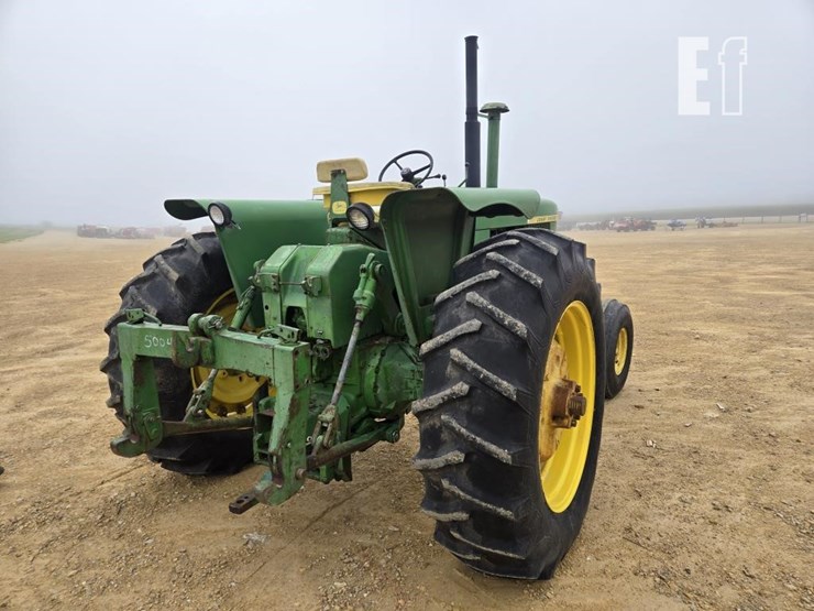 john-deere-4520-image-17