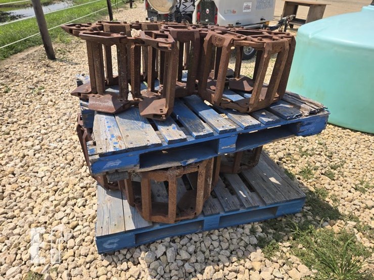 pair-steel-tracks-for-skid-steer-image-6