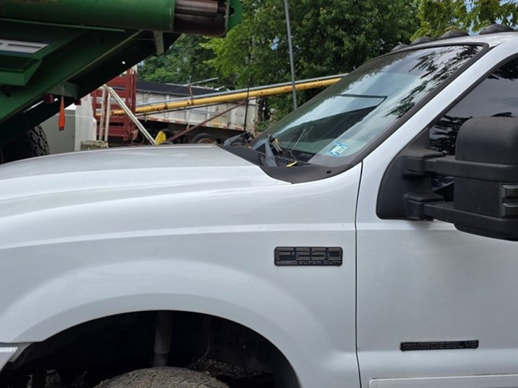 2001-ford-f250-image-9