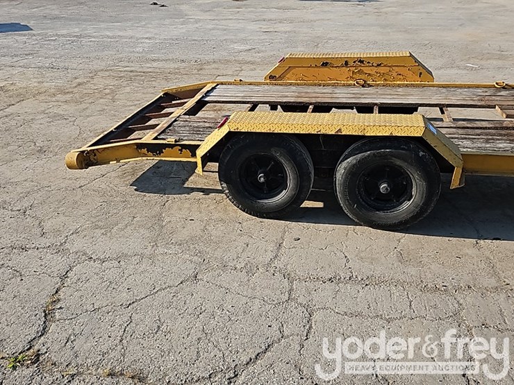2002-tandem-axle-tagalong-equipment-trailer-w/-level-deck-between-wheels-(no-title)-image-6