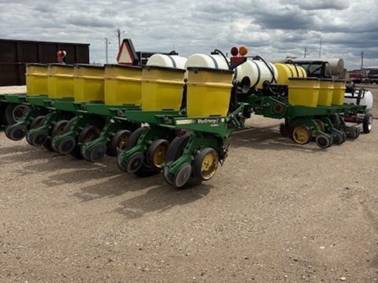 1992-john-deere-7200-image-4