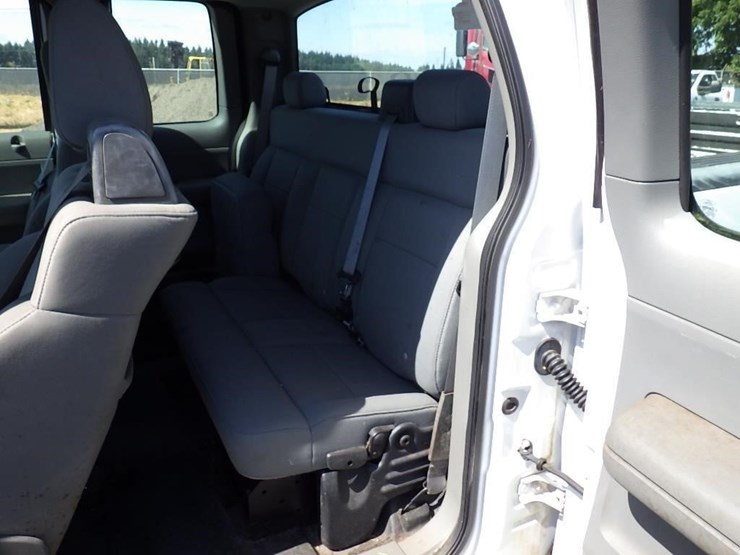 2004-ford-6.5-image-16