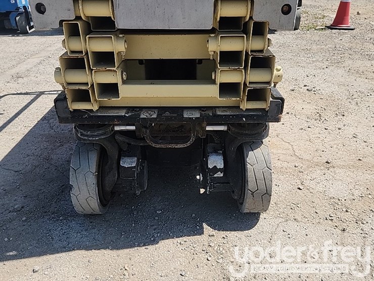 2012-jlg-1930es-image-11