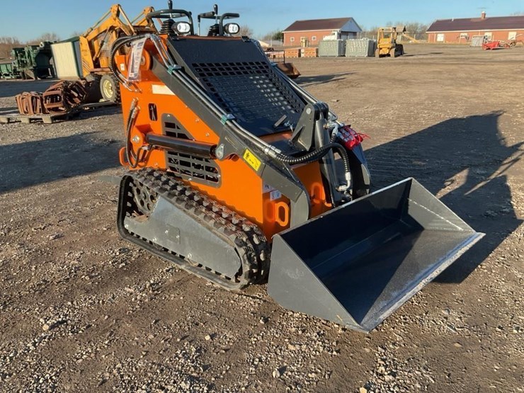 #1006-•-unused-2025-landhero-mini-skid-steer-loader-image-1