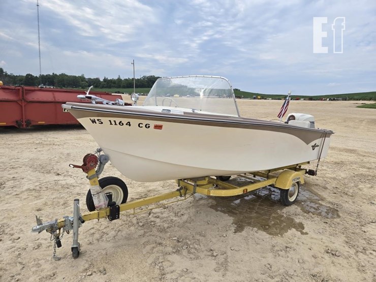 1961-crestliner-sportsman-boat-image-1