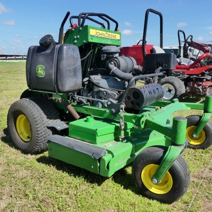 JOHN DEERE 648R