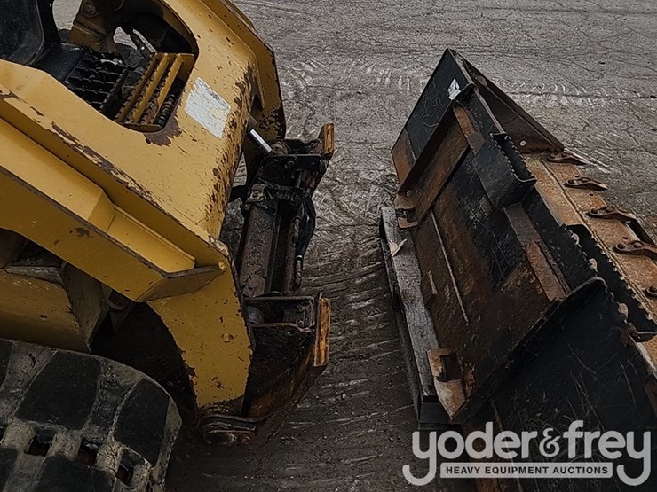 2019-caterpillar-289d-image-12