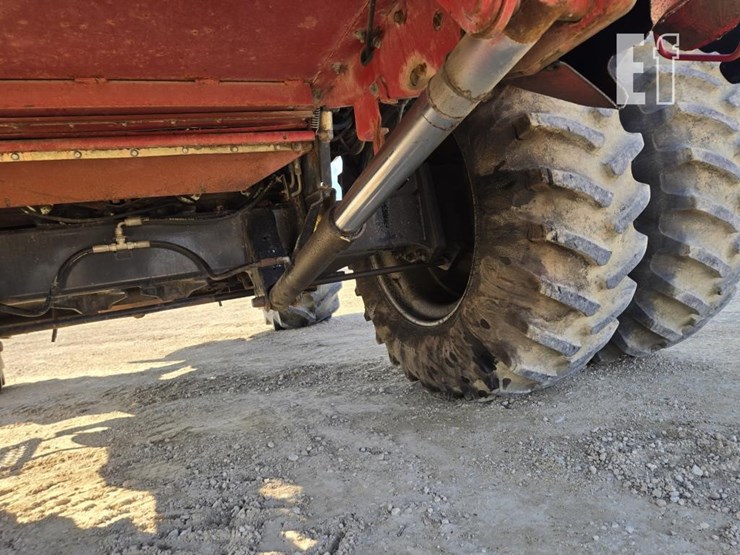 case-ih-7088-image-25