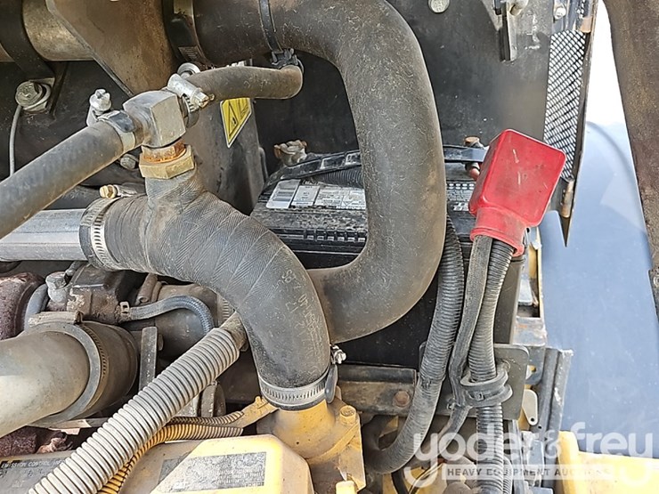2012-caterpillar-908h-image-20