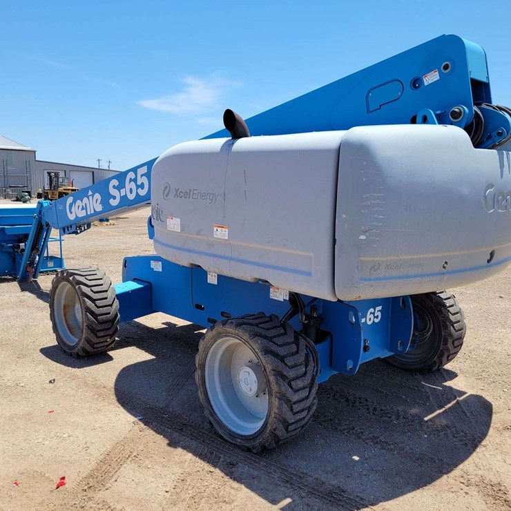 2010 GENIE S65