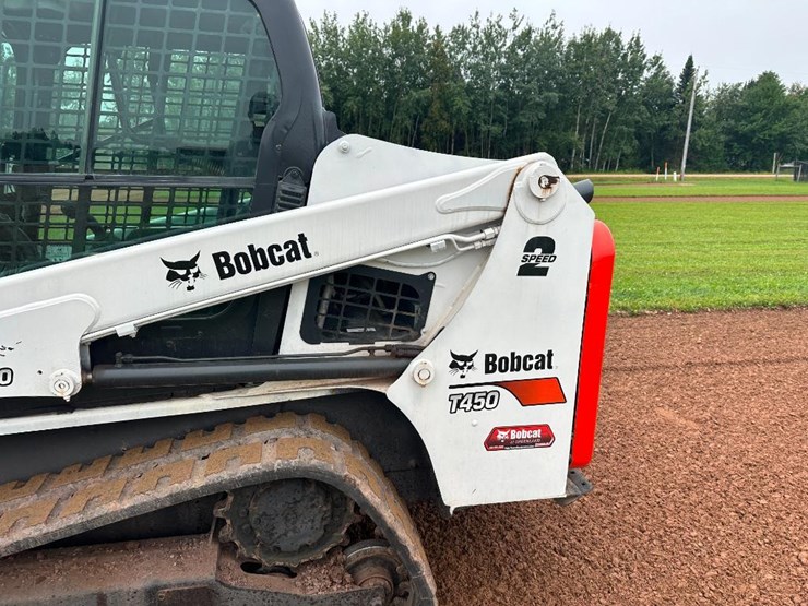 2017-bobcat-t450-image-13