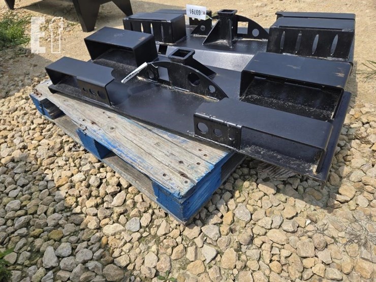new-heavy-duty-do-all-receiver-hitch-image-2