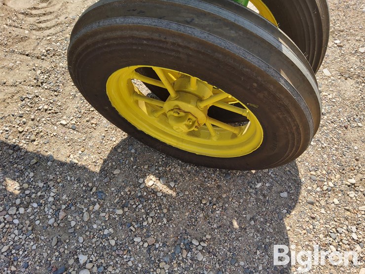 john-deere-b-image-14