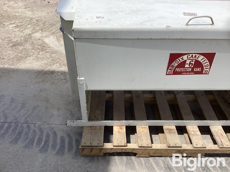 bar-6-cake-feeder-image-12