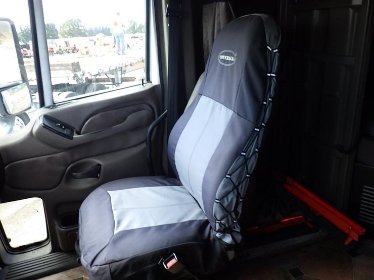 2005-peterbilt-387-image-27