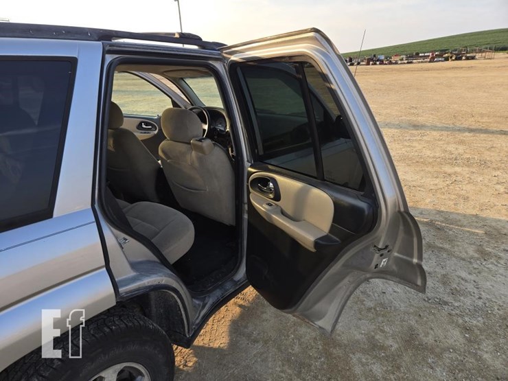 2005-chevrolet-trailblazer-image-25