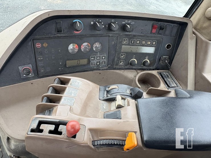 john-deere-8400t-image-27