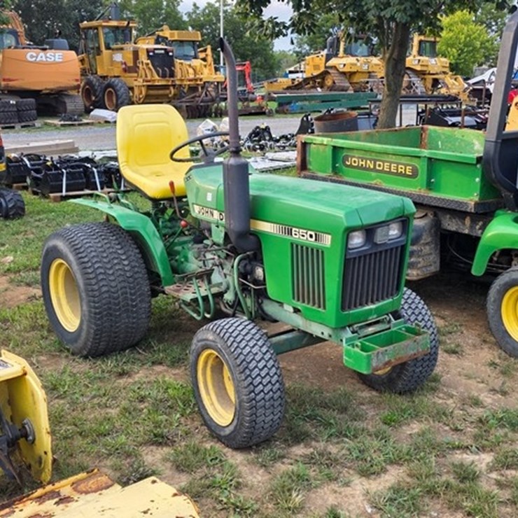 JOHN DEERE 650