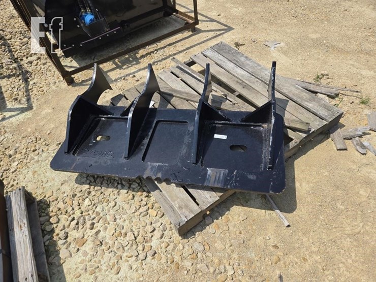 new-skid-steer-pull-style-cultivator-attachment-image-1