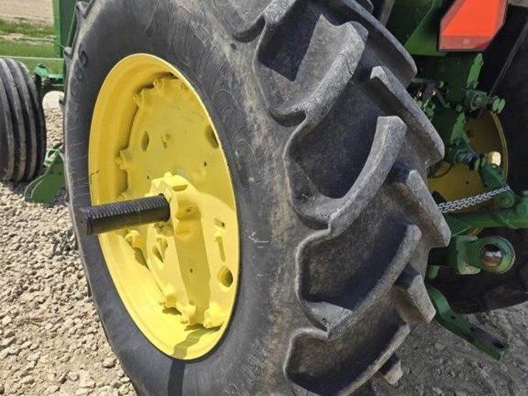 1979-john-deere-4440-image-11