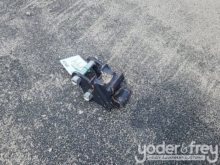 unused-2025-tpm-quick-hitch,-c/w-1”-pin-diameter-to-suit-mini-excavator-image-2