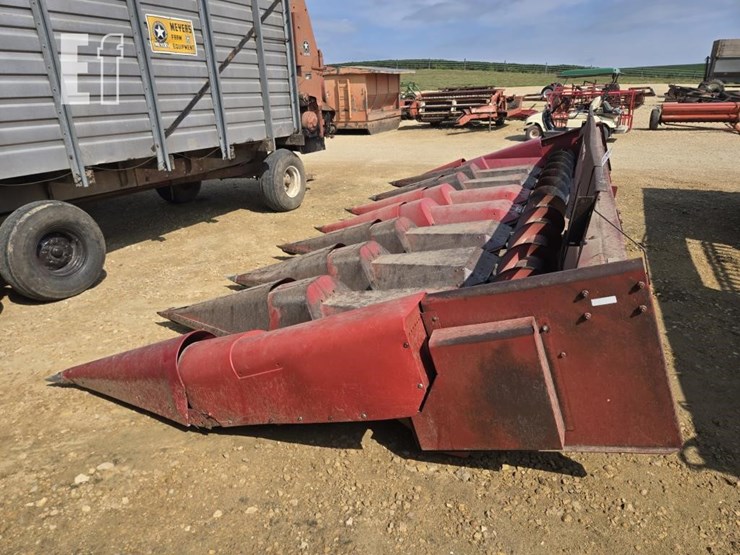 case-ih-1083-image-2
