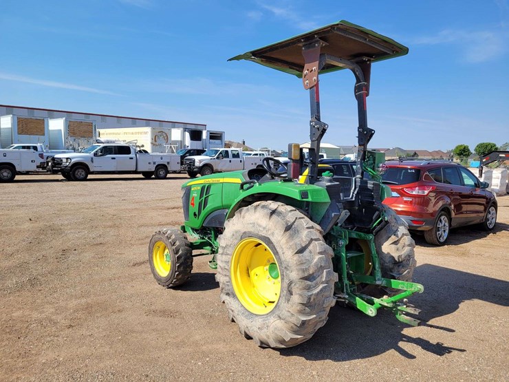 john-deere-4052m-image-6