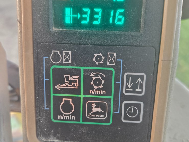2002-john-deere-6850-image-41