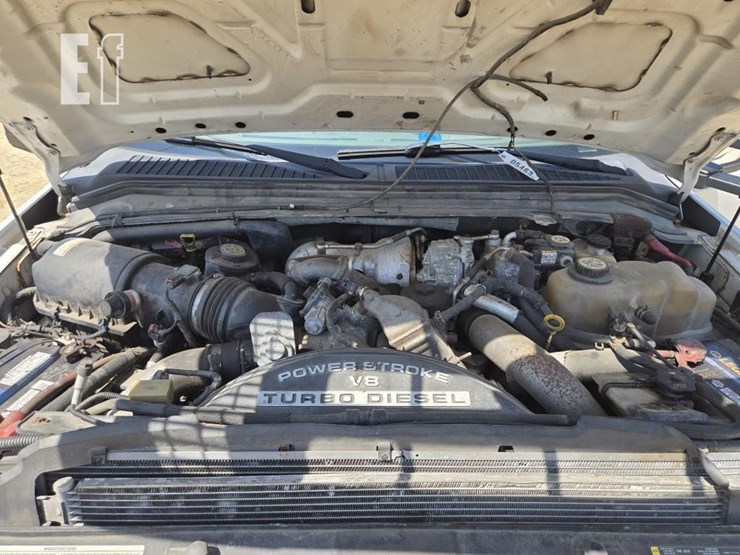 2009-ford-f550-image-24