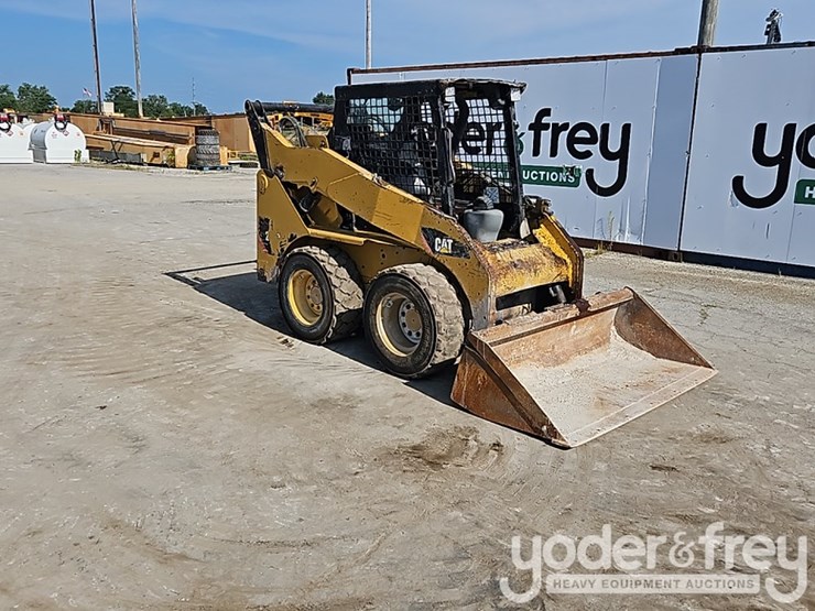 2012-caterpillar-242b3-image-6