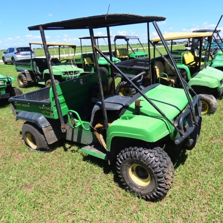 2013 JOHN DEERE GATOR