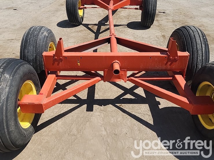gehl-floating-tandem-axle-trailer,-telescoping-tongue-(no-title-under-4,000lbs)-image-13