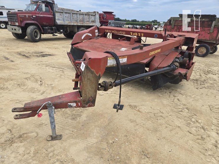 new-holland-1411-image-1
